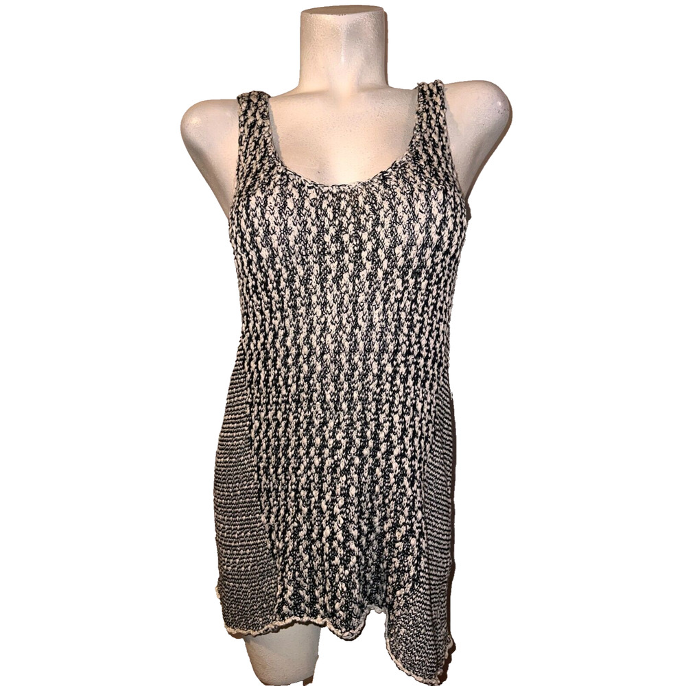CABI Top Sz M Medium #488 Black Marled Oreo Tape Yarn Knit Tank Pullover Sweater